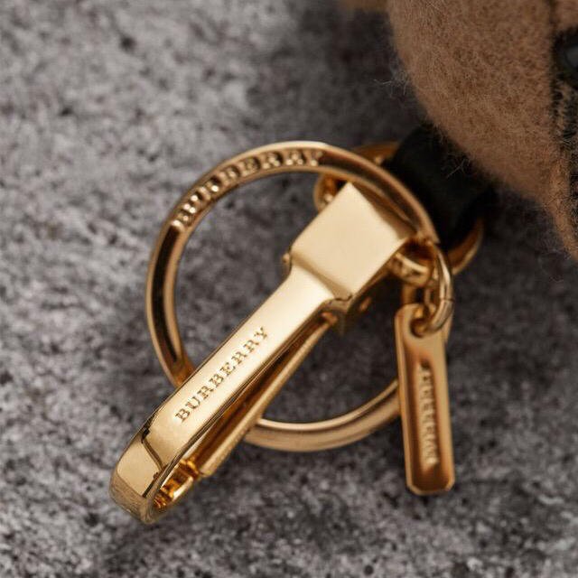 Burberry バーバリー トーマスベア チャーム キーホルダー リュック