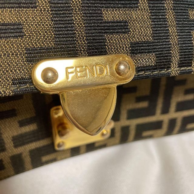 【レア】【上品】2Way FENDI ロゴハンドバッグご褒美やプレゼントにも♡