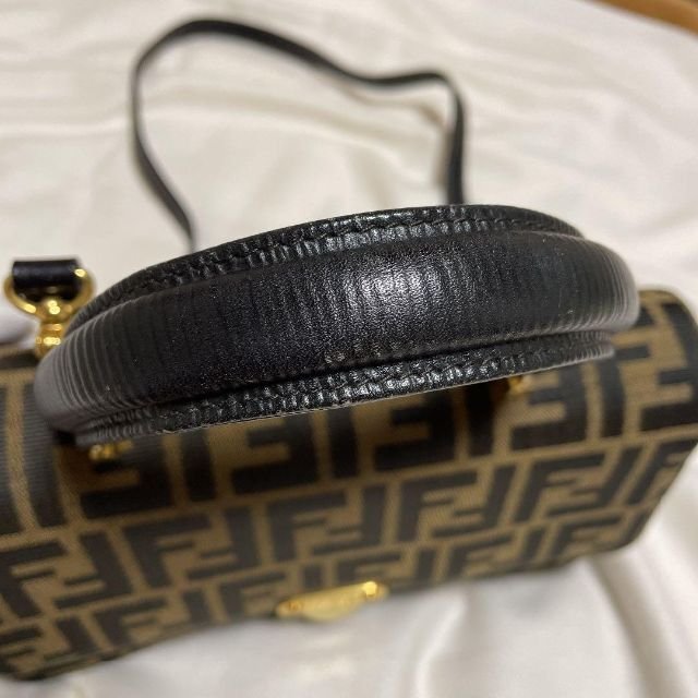 【レア】【上品】2Way FENDI ロゴハンドバッグご褒美やプレゼントにも♡
