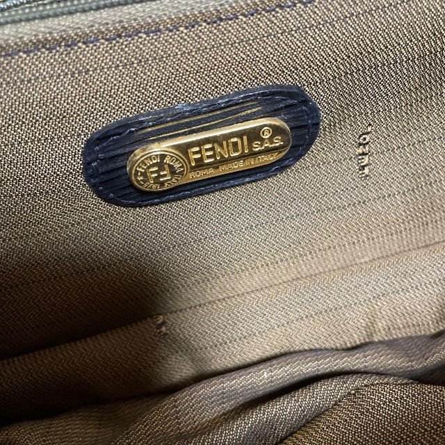 【レア】【上品】2Way FENDI ロゴハンドバッグご褒美やプレゼントにも♡