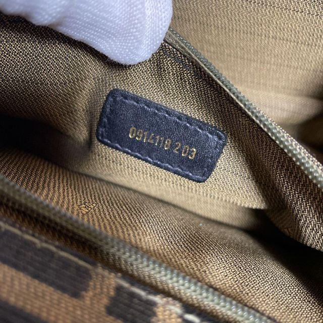 【レア】【上品】2Way FENDI ロゴハンドバッグご褒美やプレゼントにも♡